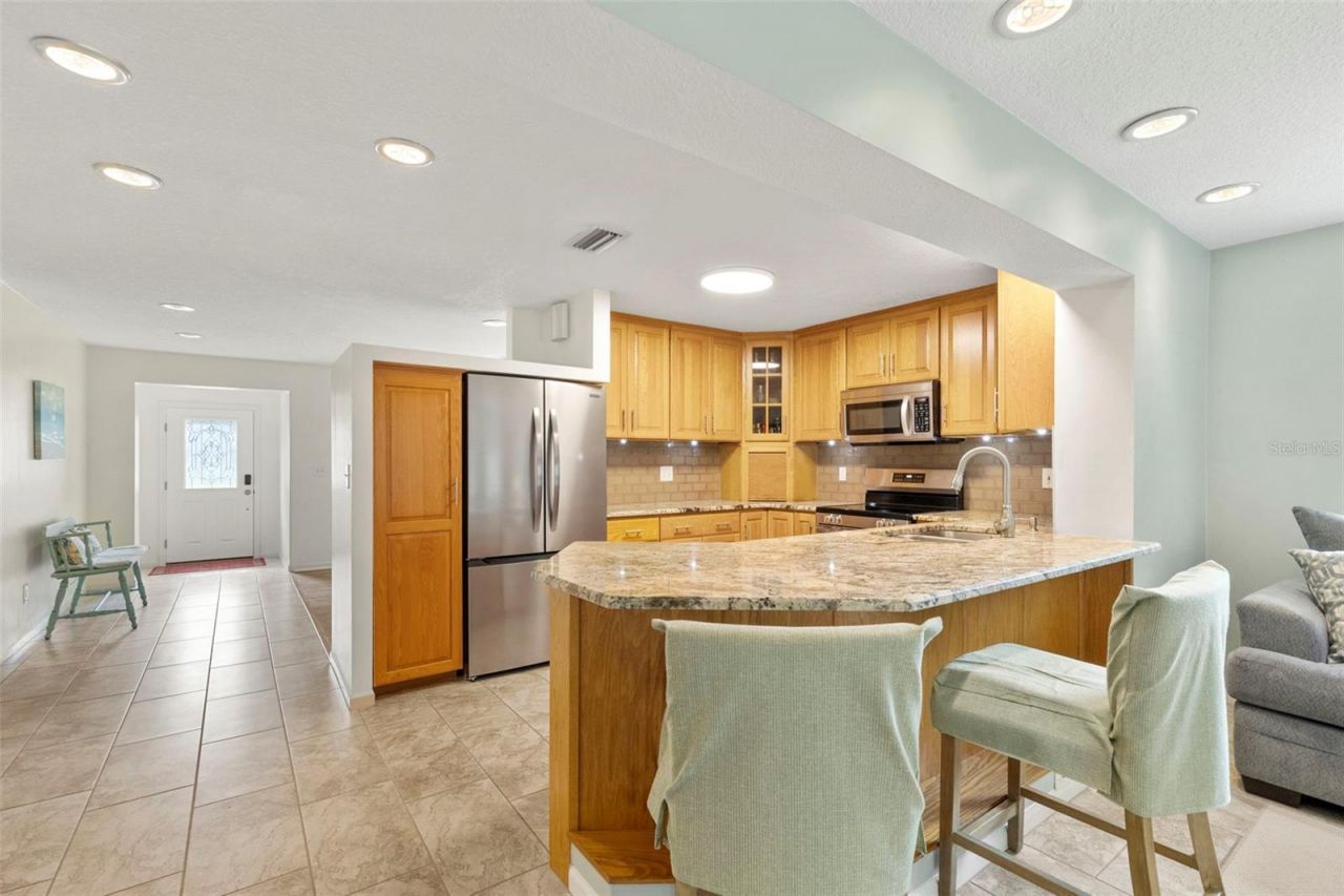 1035 Woodbrook Drive, Largo, FL 33770 Photo