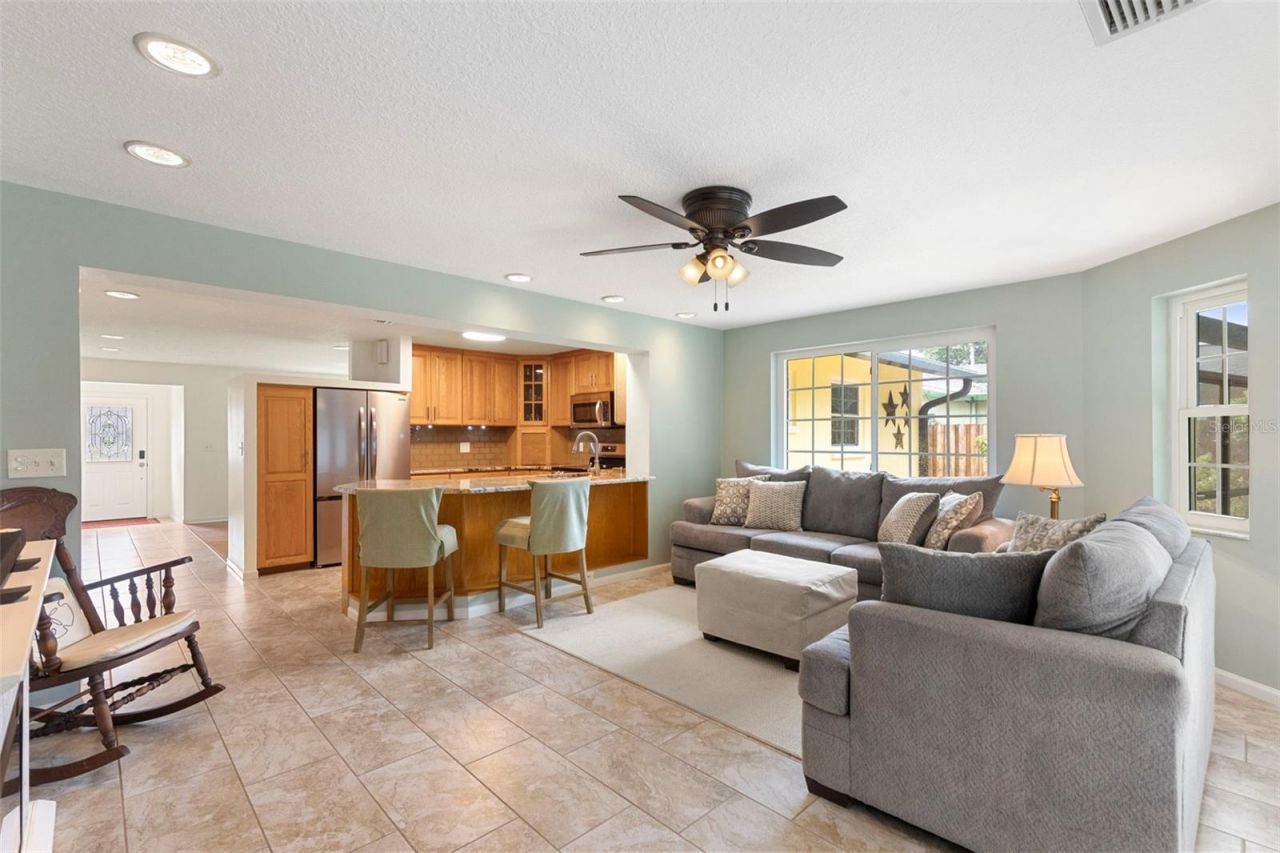 1035 Woodbrook Drive, Largo, FL 33770 Photo