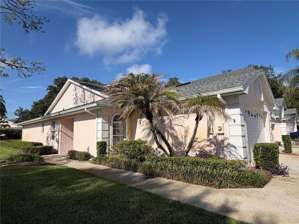 1 ENCLAVE DRIVE , WINTER HAVEN, FL 33884