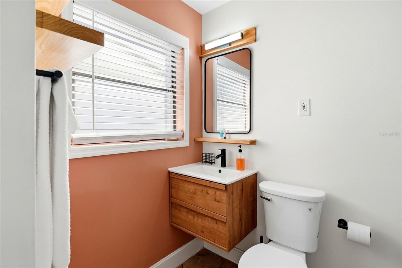 11965 Gulf Boulevard, Saint Petersburg, FL 33706 Photo