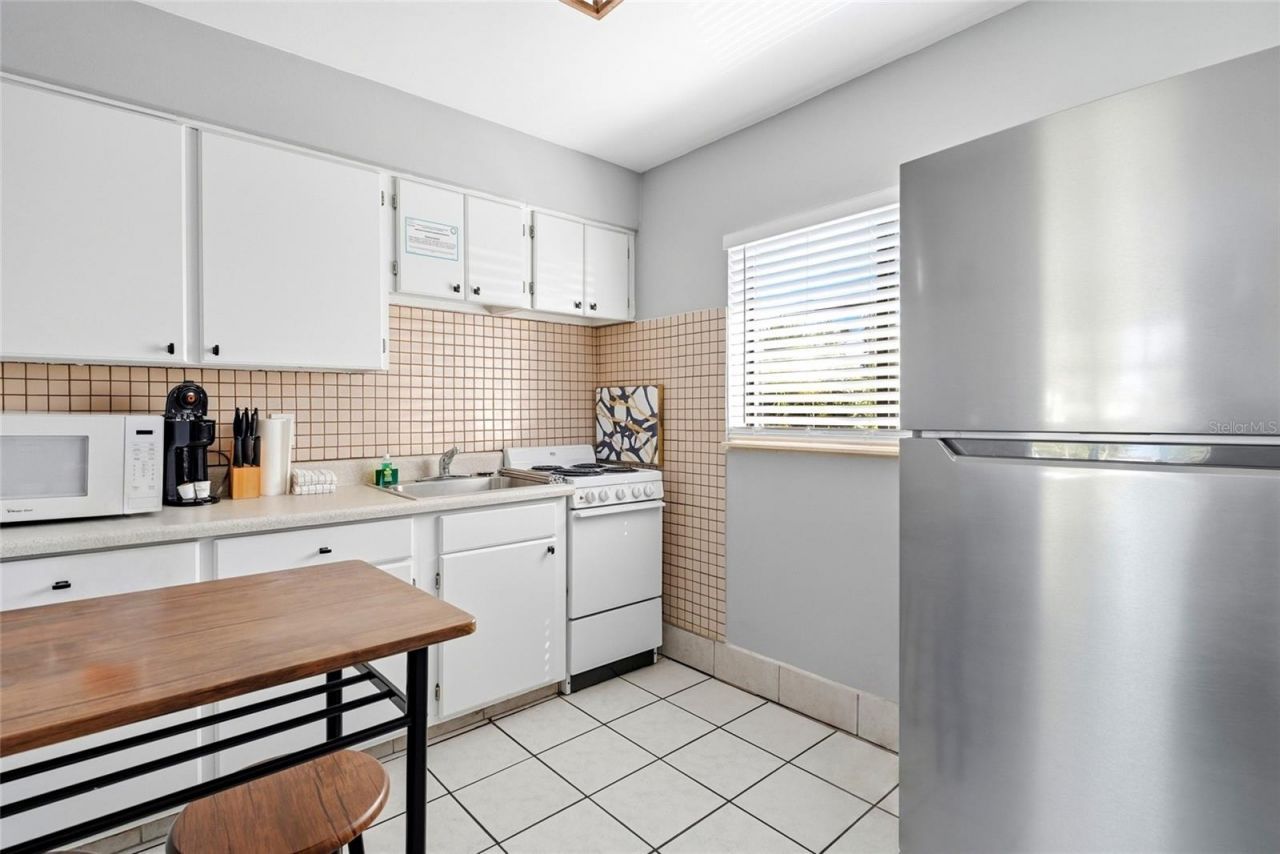 11965 Gulf Boulevard, Saint Petersburg, FL 33706 Photo