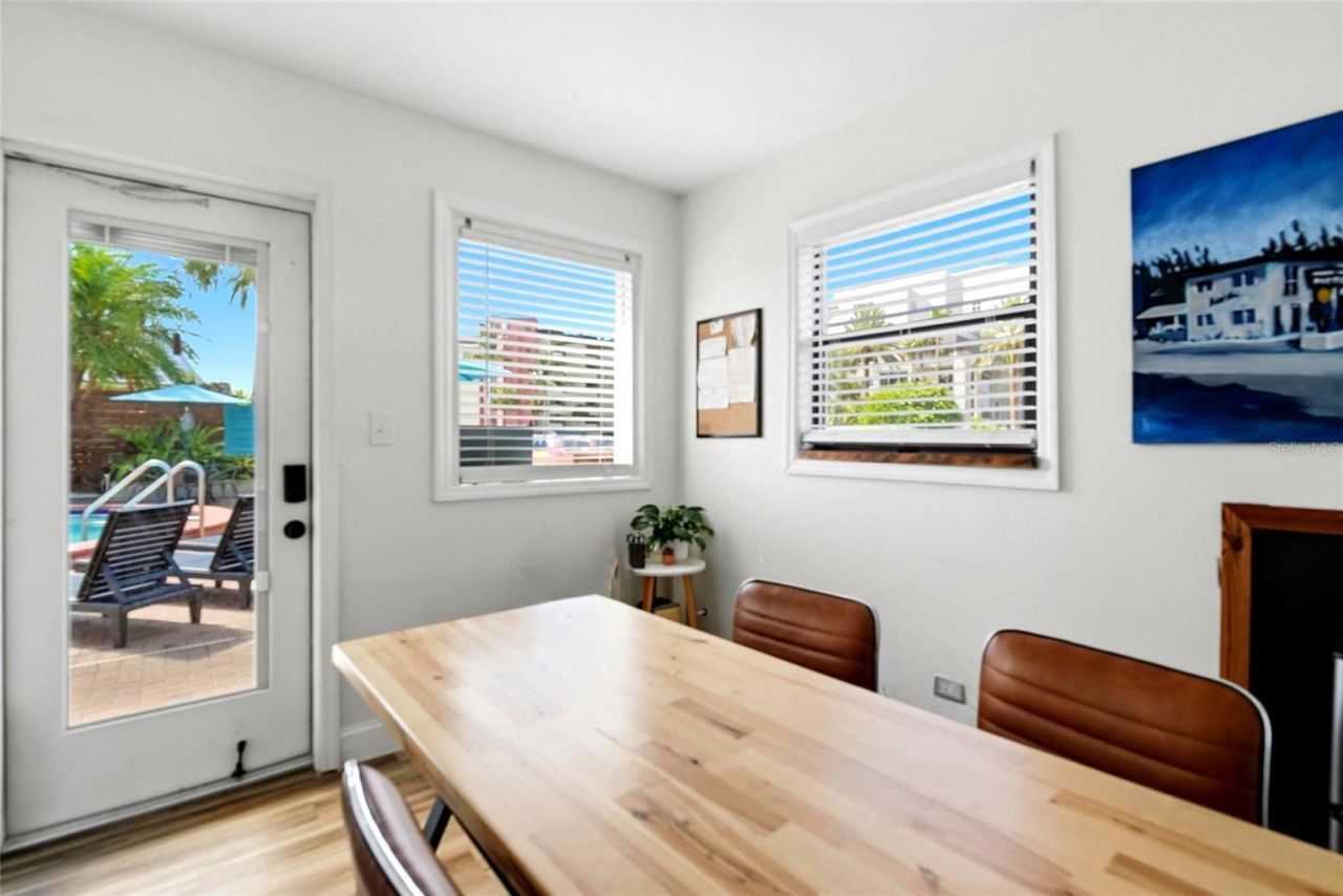 11965 Gulf Boulevard, Saint Petersburg, FL 33706 Photo