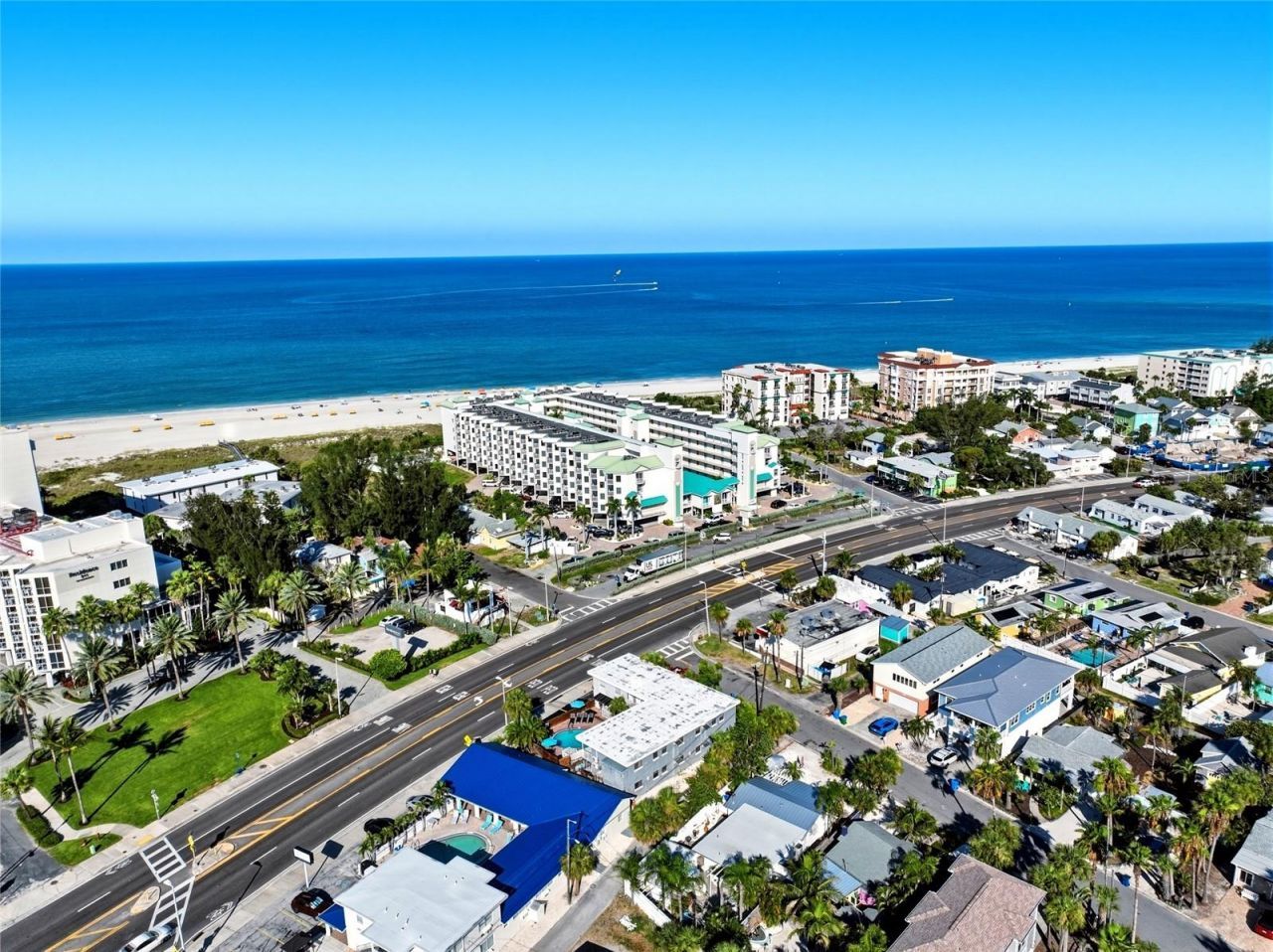 11965 Gulf Boulevard, Saint Petersburg, FL 33706 Photo