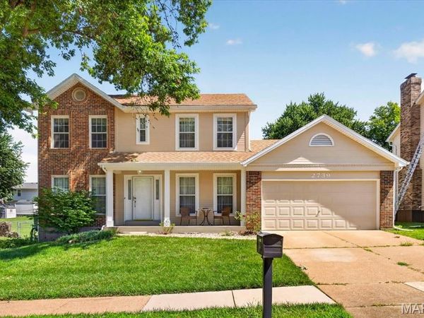 2739 Cripple Creek Drive , Oakville, MO 63129