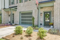 152 Cowrie Court photo 4