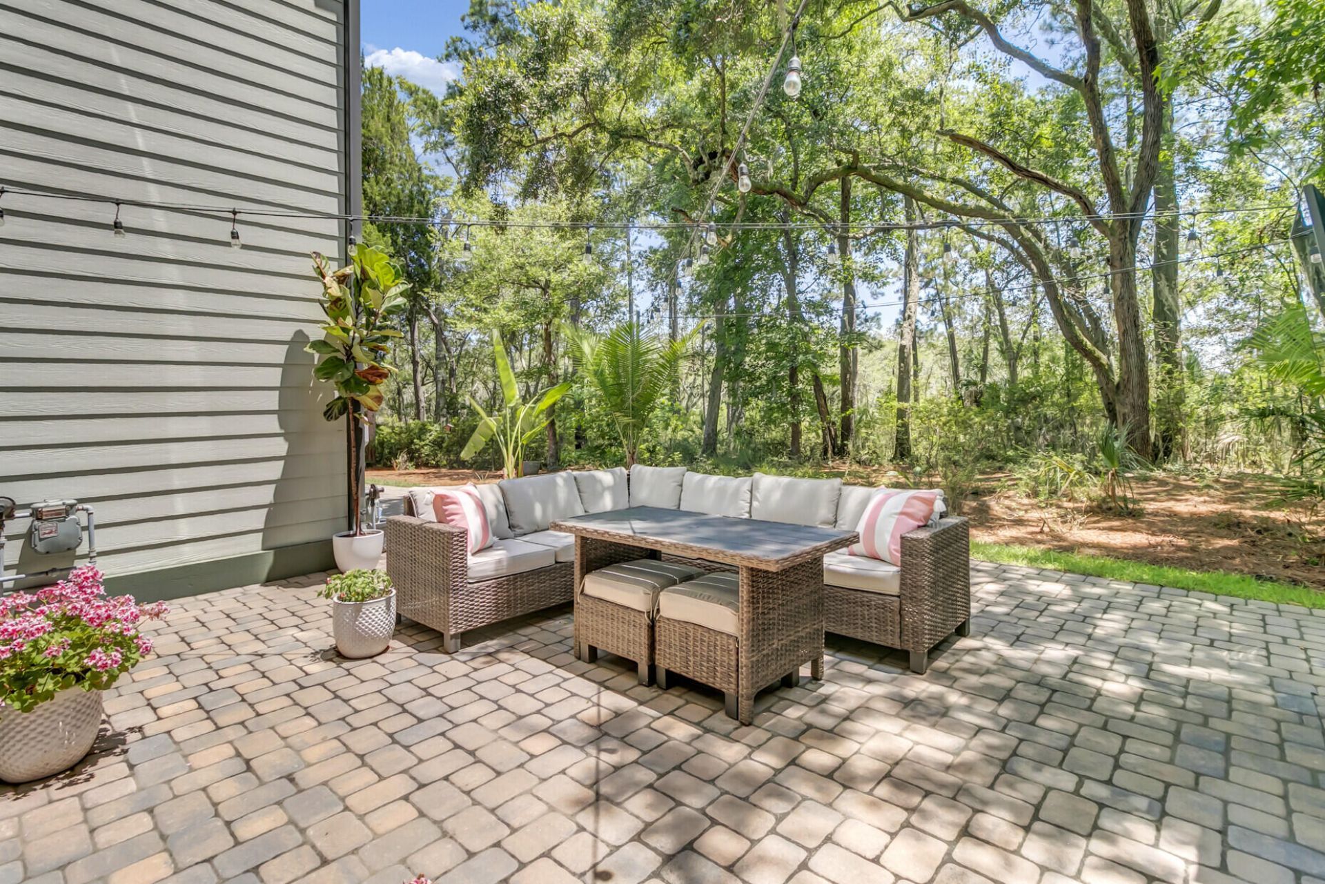 152 Cowrie Court Photo 37