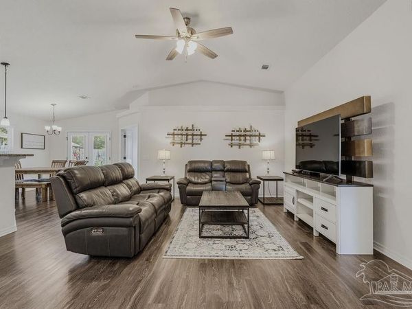 4378 Thistle Pine Ct, Pace, FL 32571