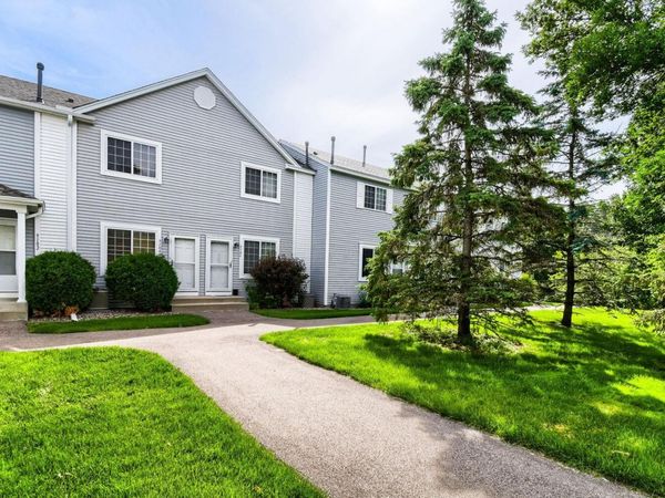 9102 Terra Verde Trail, Eden Prairie, MN 55347