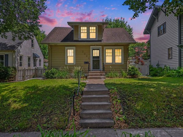 2623 Mckinley Street NE, Minneapolis, MN 55418