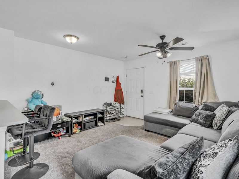 6423 Blue Knoll Drive, Unit 49, Canal Winchester, OH 43110 Photo 7
