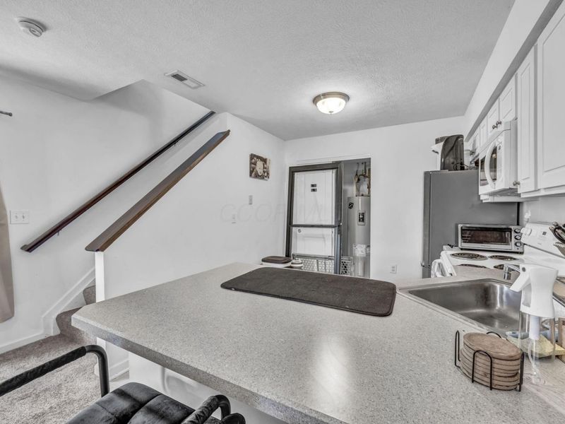 6423 Blue Knoll Drive, Unit 49, Canal Winchester, OH 43110 Photo 9