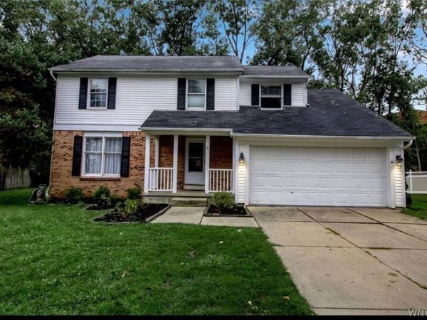 35 Deepwood Court , Buffalo, NY 14228