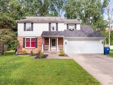 35 Deepwood Court, Buffalo, NY 14228