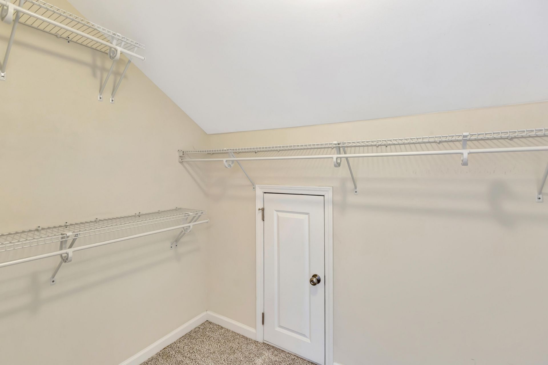 114 Vessey Drive Photo 23