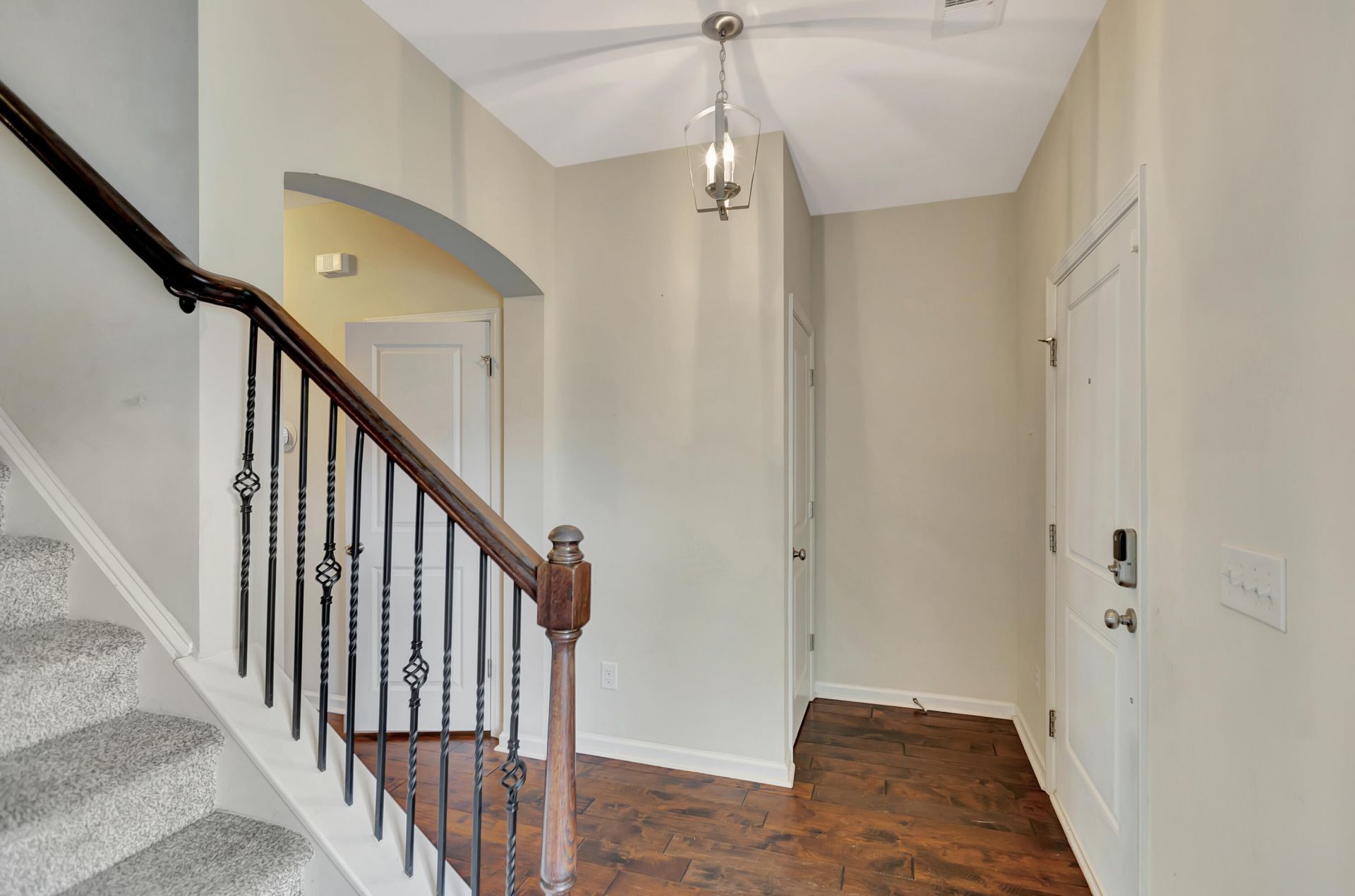 114 Vessey Drive Photo 6