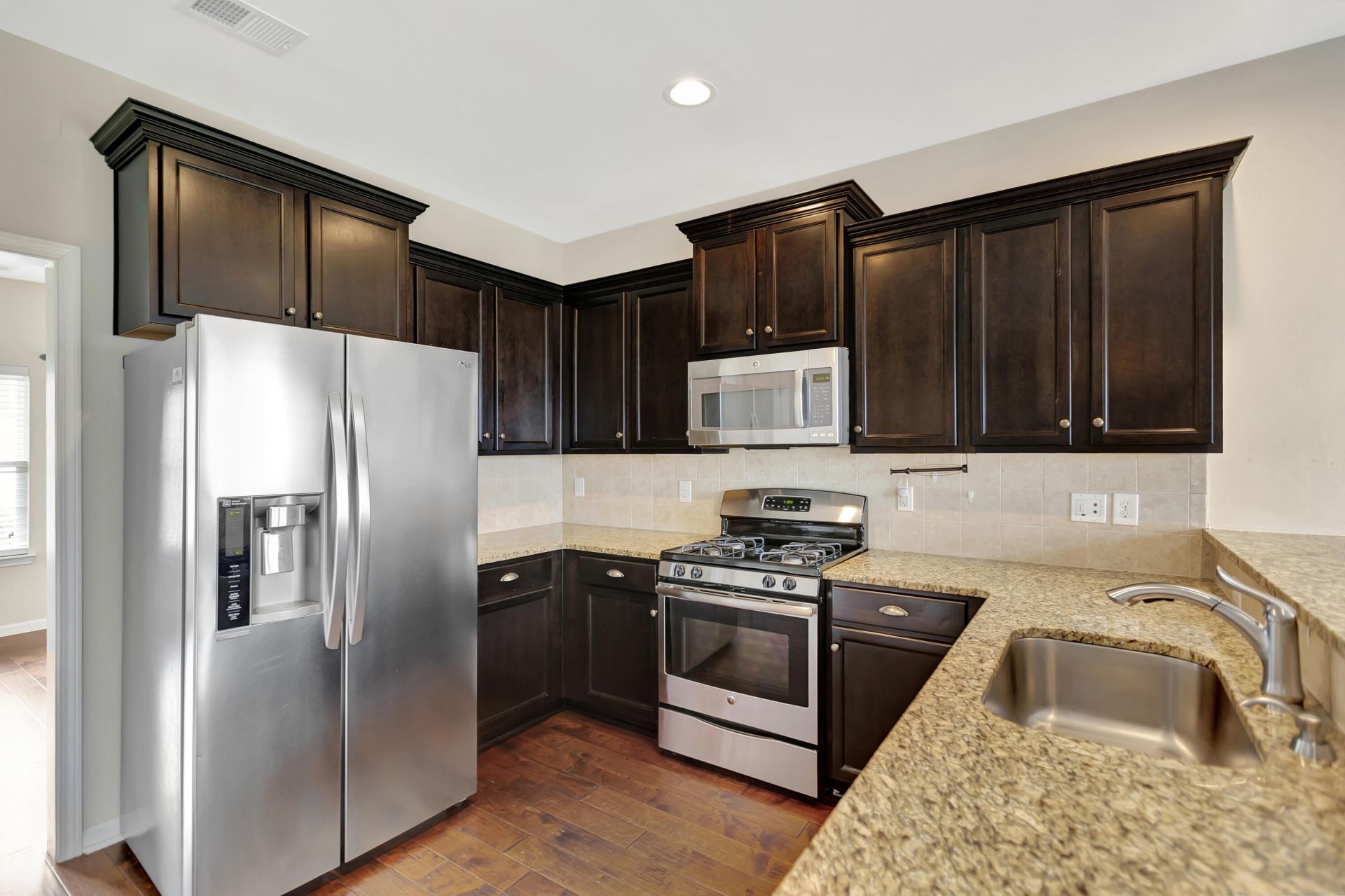 114 Vessey Drive Photo 8