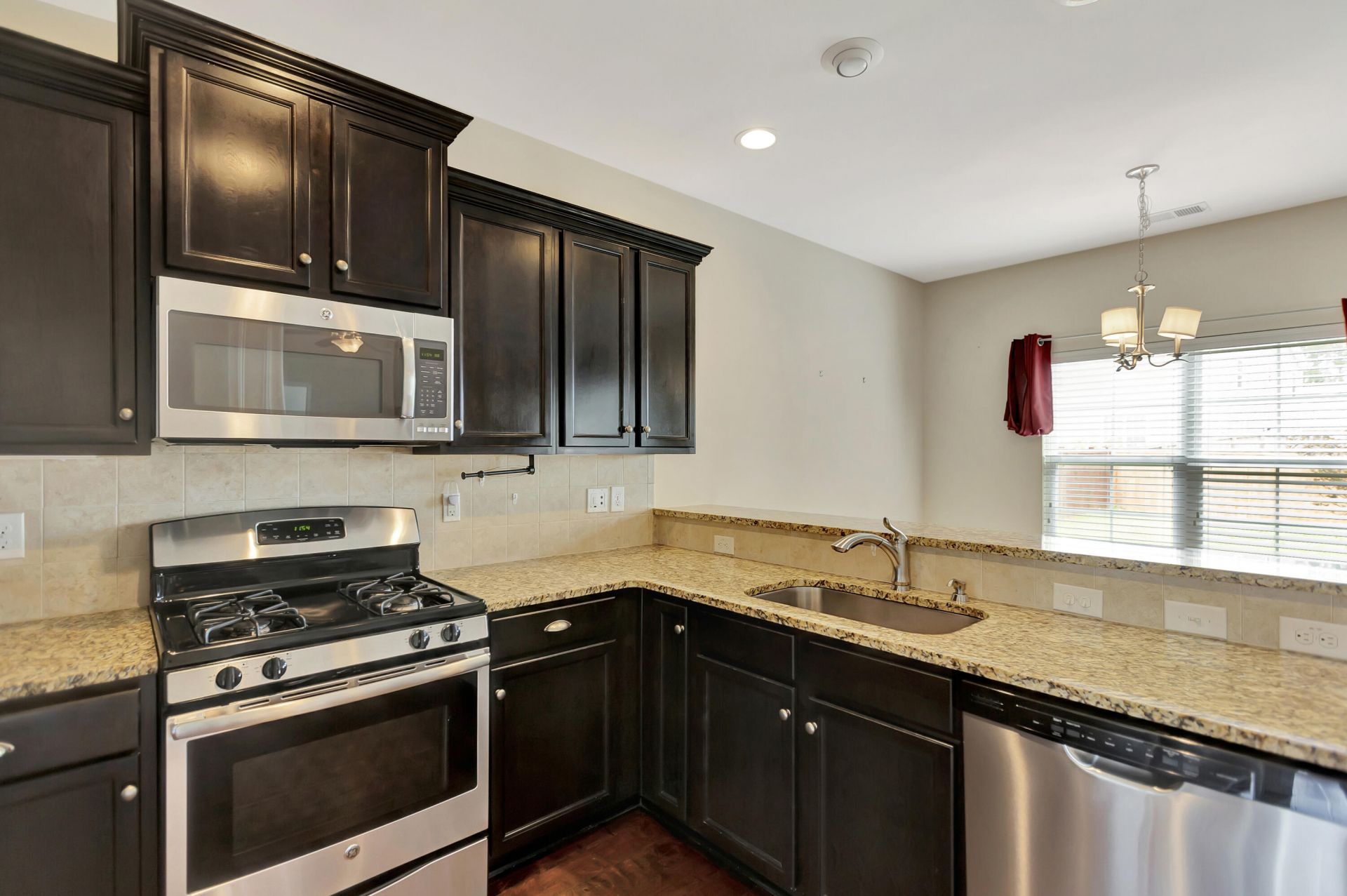 114 Vessey Drive Photo 9