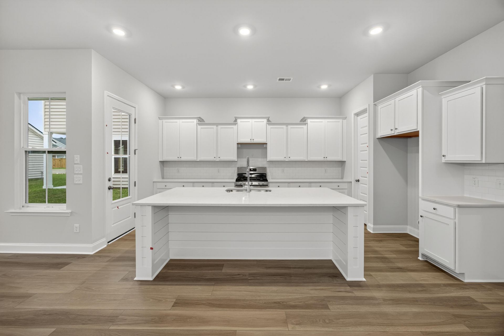 174 Maritime Way Photo 17