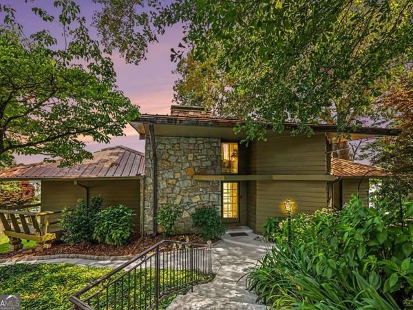 2016 Lake Sorrento Drive, Conyers, GA 30012