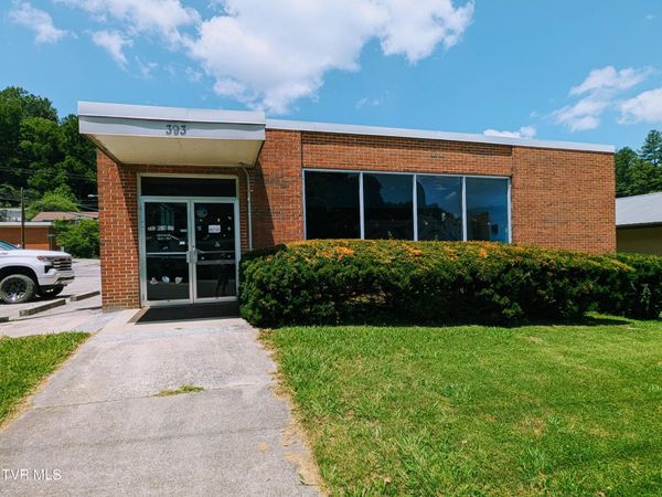 393 East Main Street, Clintwood, VA 24228