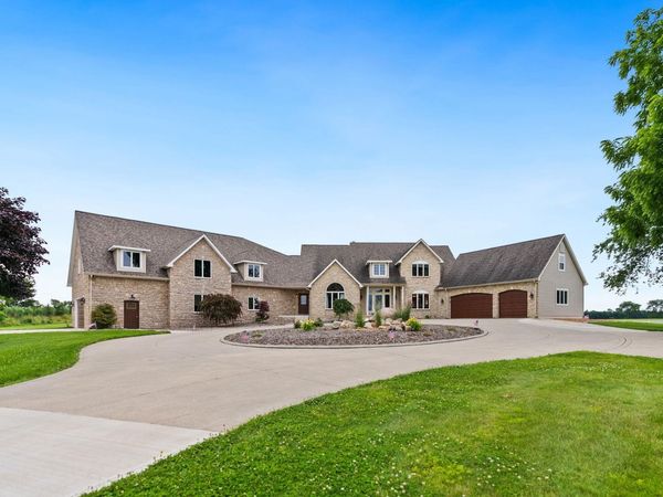 3631 E Pierceton Road, Warsaw, IN 46580