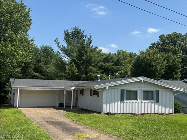 407 Edgewood Drive , Marietta, OH 45750