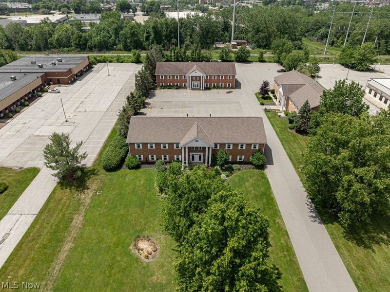 30670 Bainbridge Road, Solon, OH 44139 Photo 20