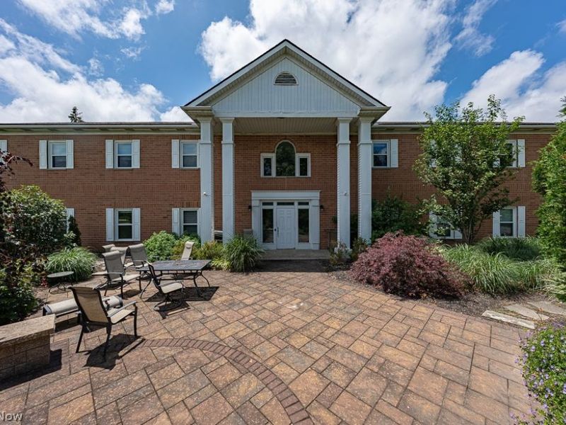 30670 Bainbridge Road, Solon, OH 44139 Photo 9