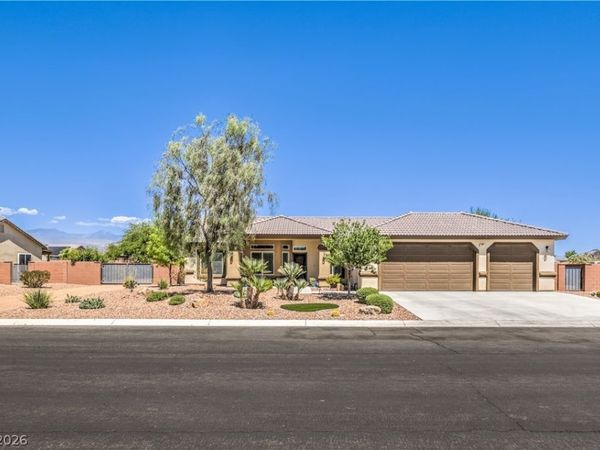 171 MONDALE Court , Pahrump, NV 89048