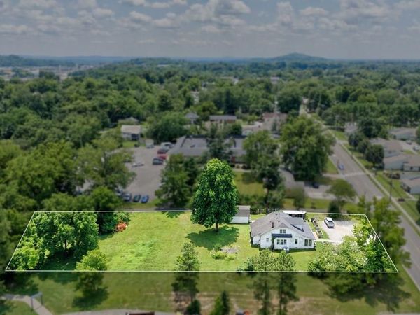 136 Walnut, Cookeville, TN 38501