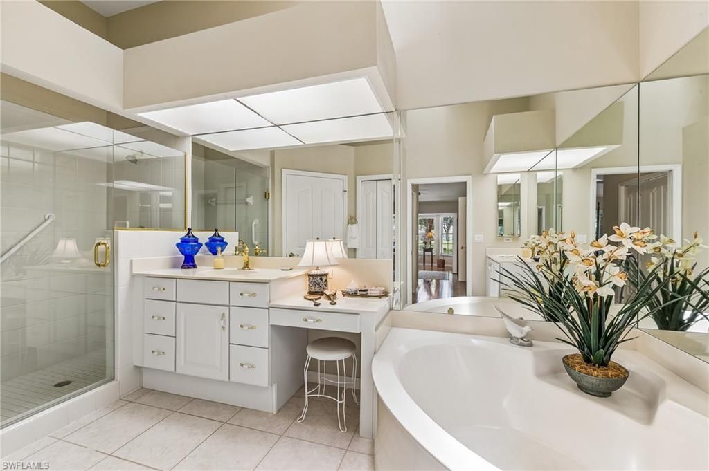 4395 Dover Ct, Unit 303, Naples, FL 34105 Photo