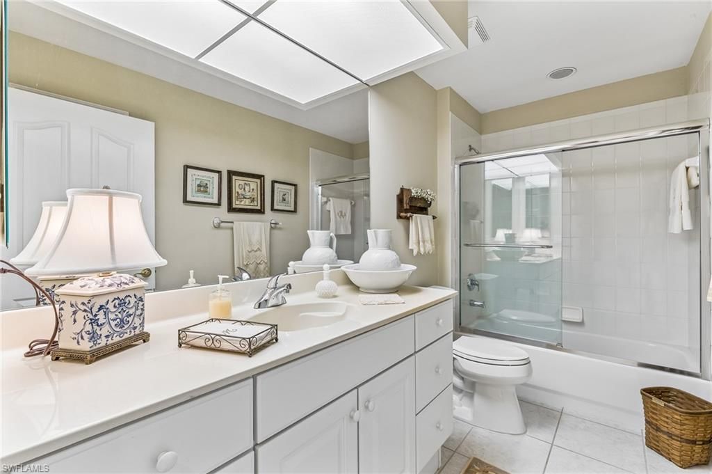 4395 Dover Ct, Unit 303, Naples, FL 34105 Photo