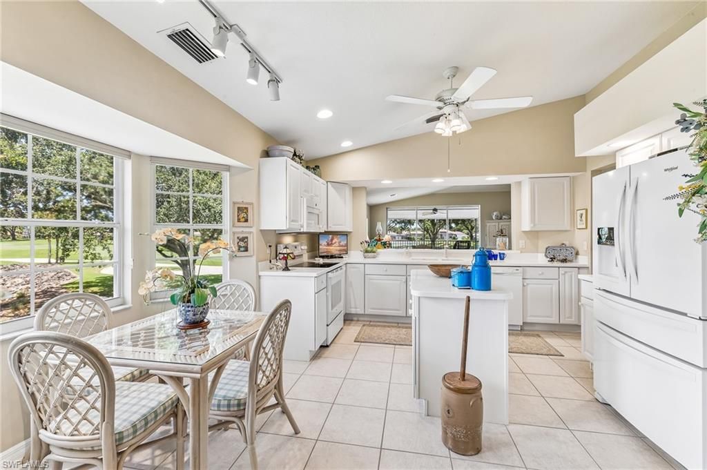 4395 Dover Ct, Unit 303, Naples, FL 34105 Photo