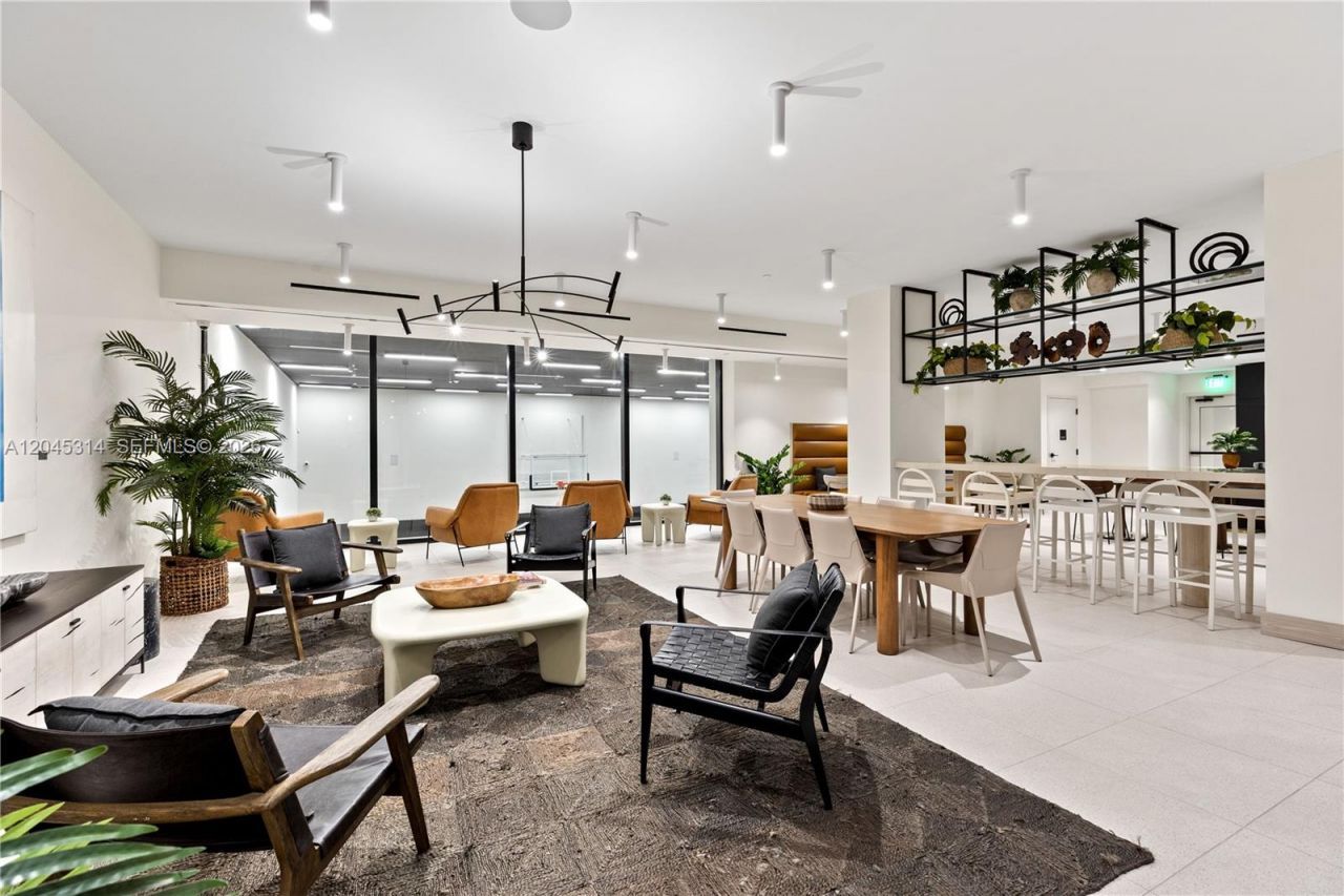 225 N Miami Ave , Unit 1102, Miami, FL 33128 Photo