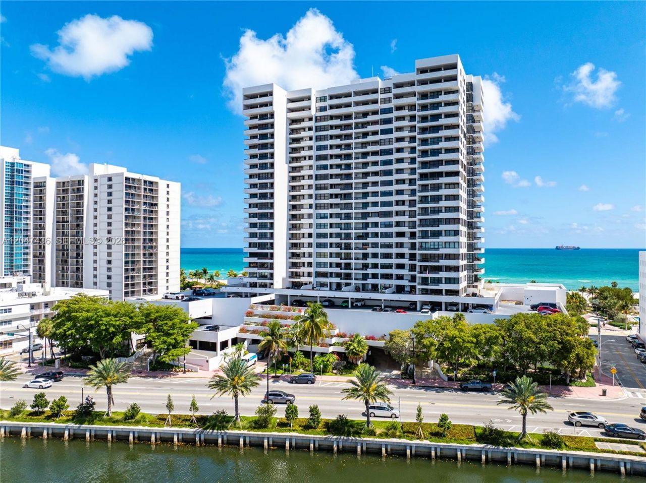 2555 Collins Ave , Unit 706, Miami Beach, FL 33140 Photo