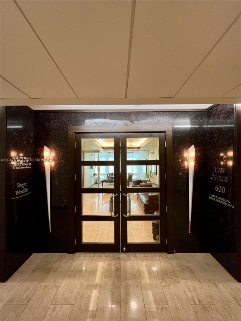 20900 NE 30 Th Ave, Unit 600, Aventura, FL 33180 Photo