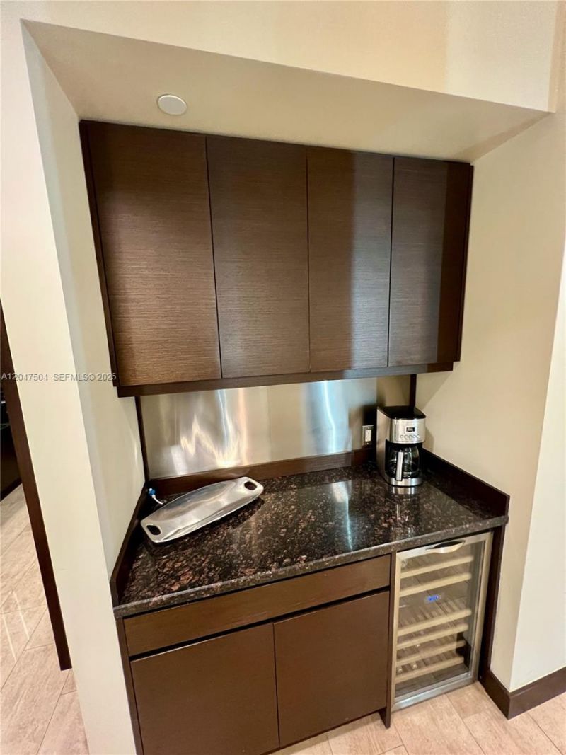 20900 NE 30 Th Ave, Unit 600, Aventura, FL 33180 Photo