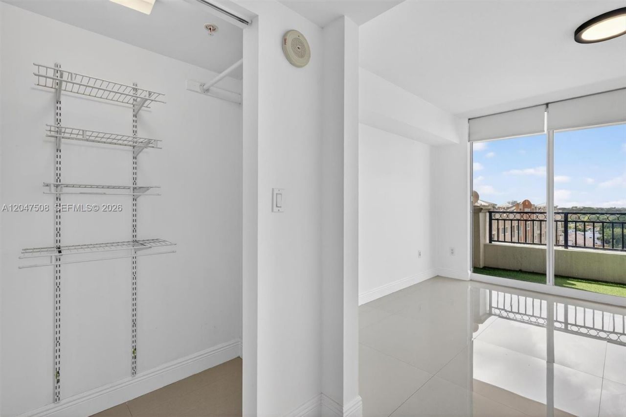 3232 SW Coral Way, Unit 903, Miami, FL 33145 Photo