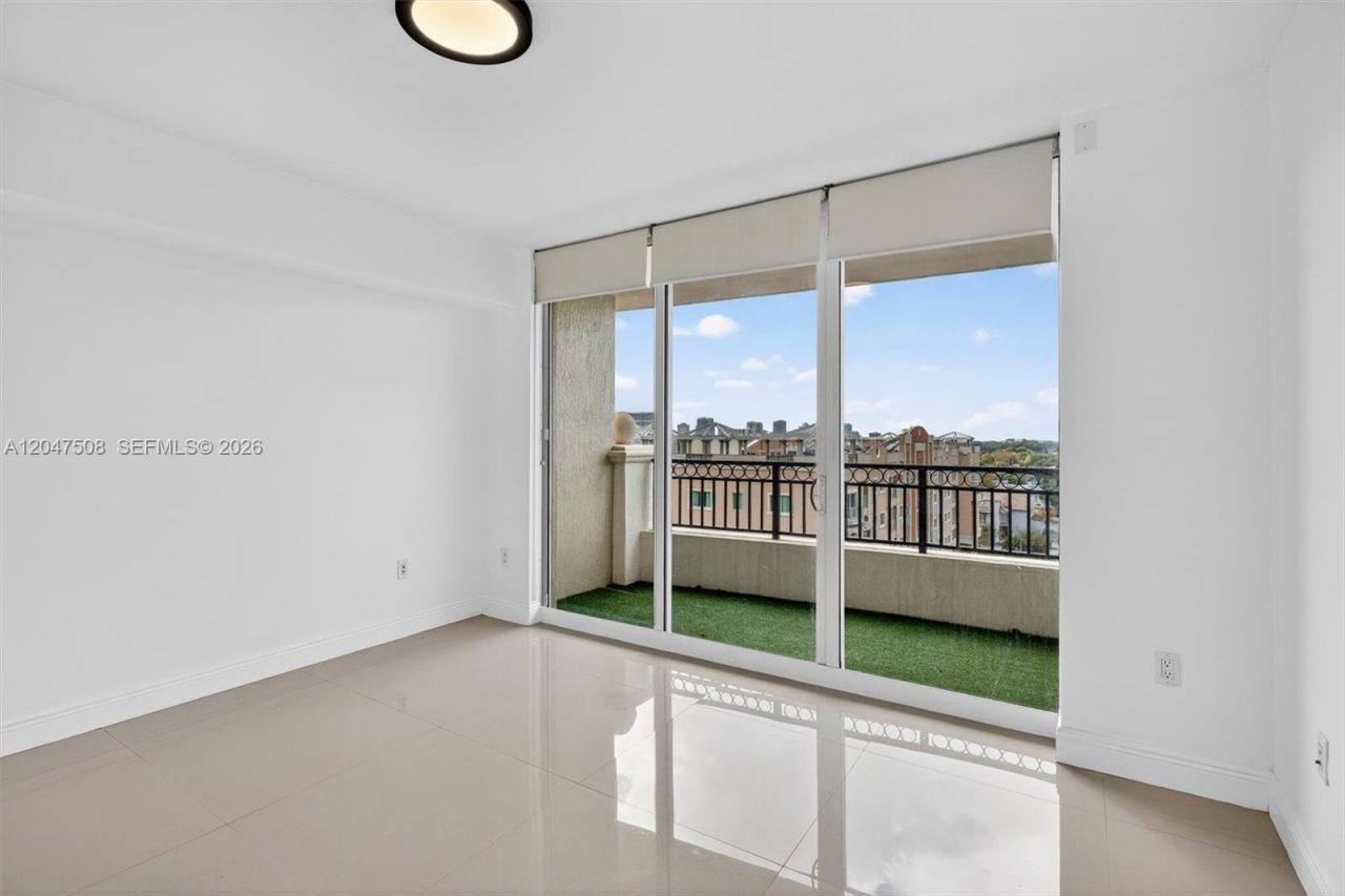 3232 SW Coral Way, Unit 903, Miami, FL 33145 Photo