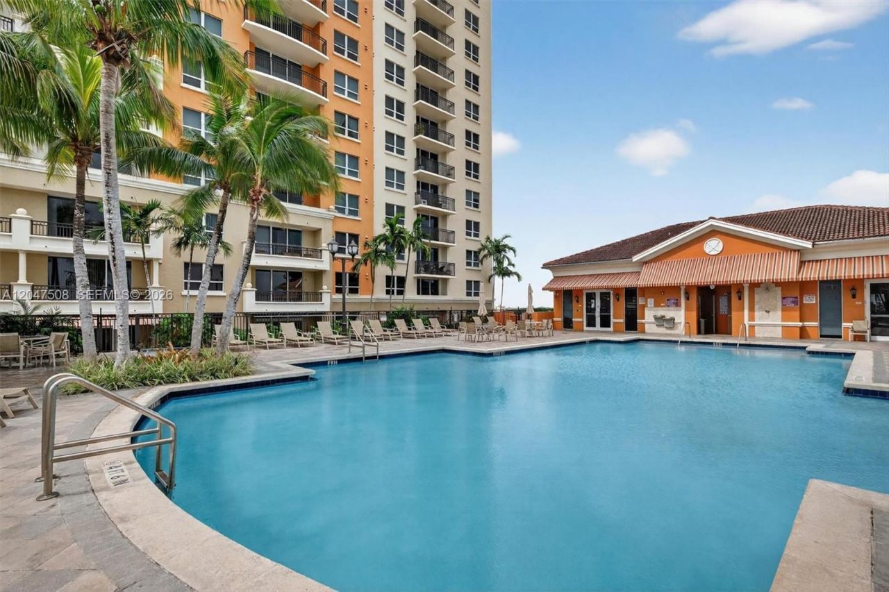 3232 SW 22nd Ter, Unit 903, Miami, FL 33145 Photo