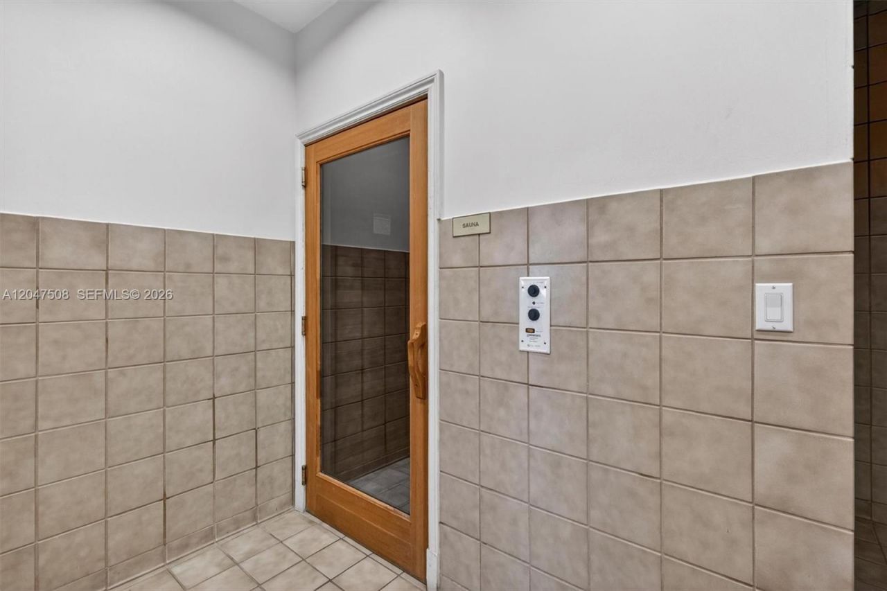 3232 SW Coral Way, Unit 903, Miami, FL 33145 Photo