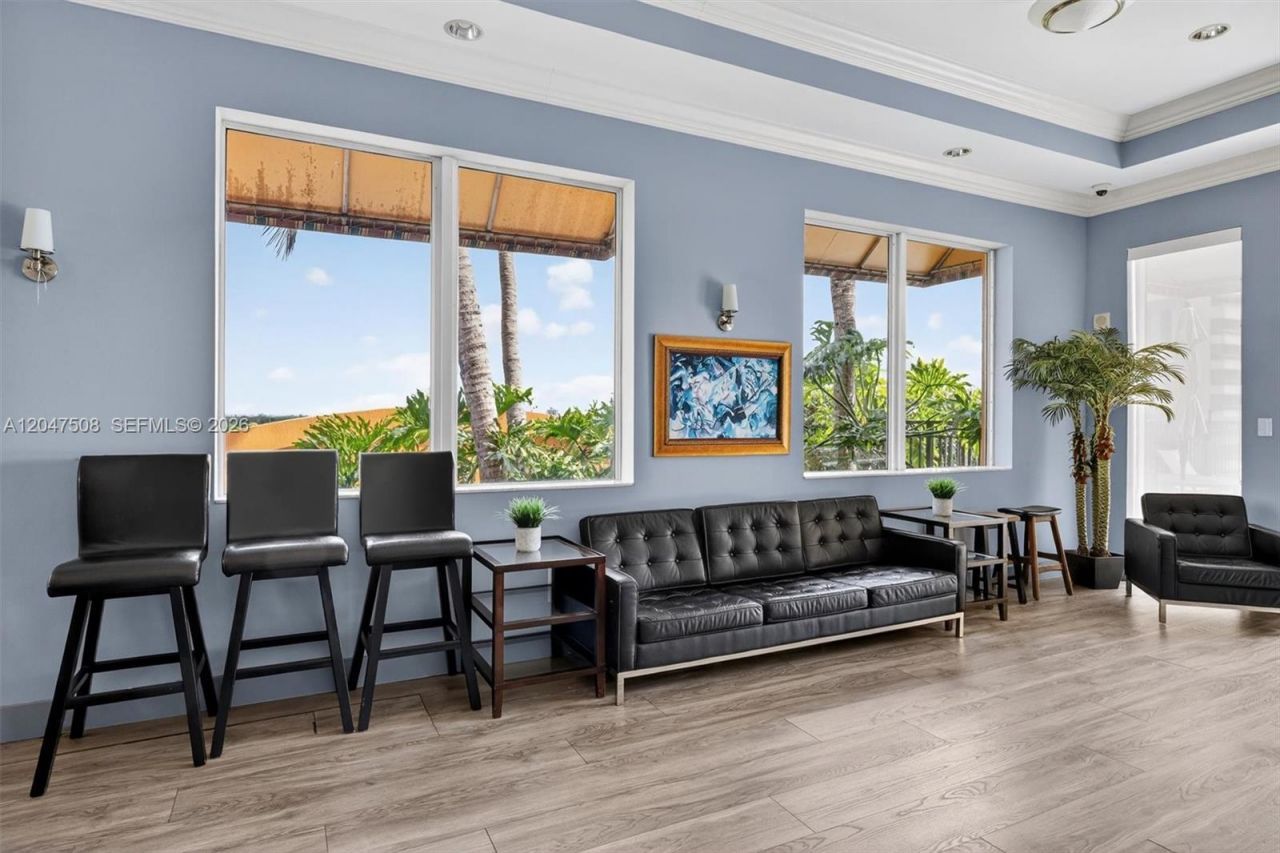 3232 SW 22nd Ter, Unit 903, Miami, FL 33145 Photo
