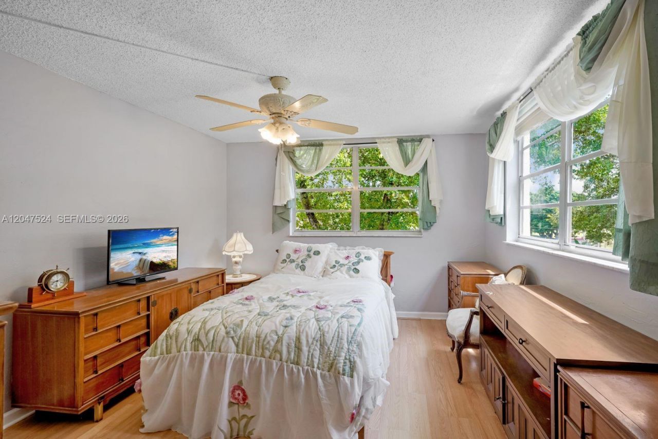 7000 NW 17th St, Unit 303, Plantation, FL 33313 Photo
