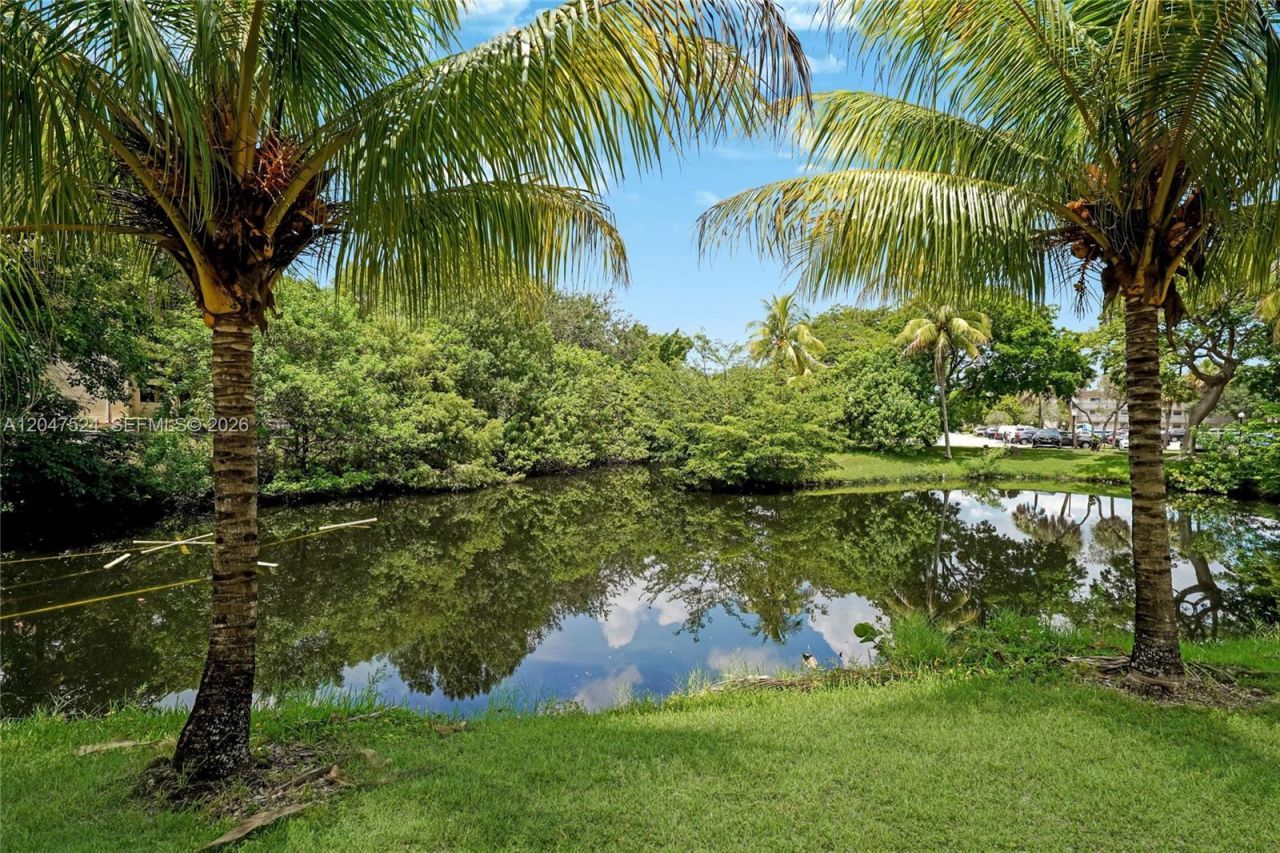 7000 NW 17th St, Unit 303, Plantation, FL 33313 Photo