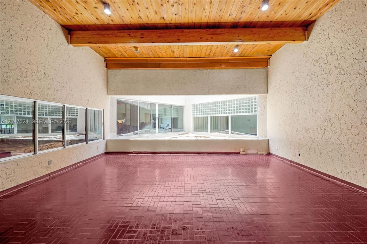 7000 NW 17th St, Unit 303, Plantation, FL 33313 Photo