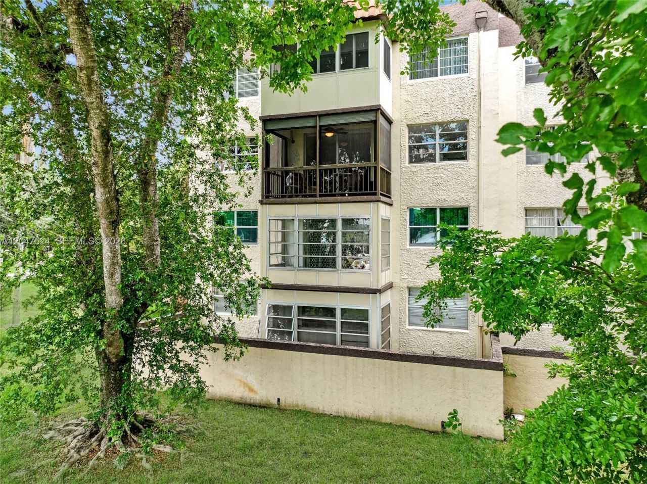 7000 NW 17th St, Unit 303, Plantation, FL 33313 Photo