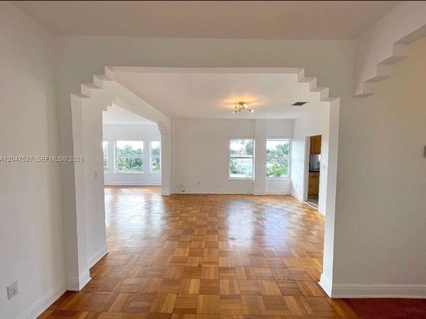 4035 N Meridian Ave, Unit PH, Miami Beach, FL 33140