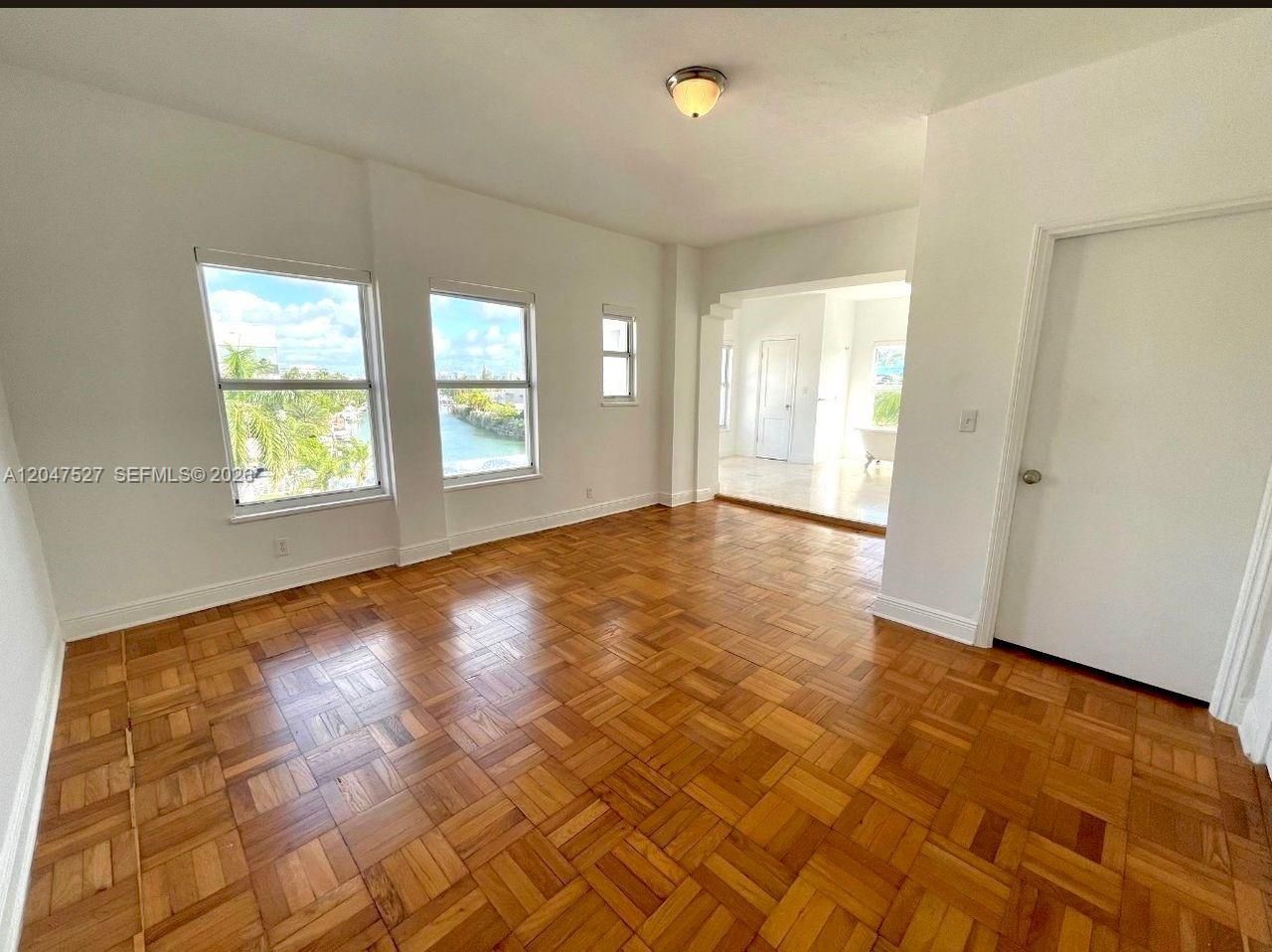 4035 N Meridian Ave , Unit PH, Miami Beach, FL 33140 Photo