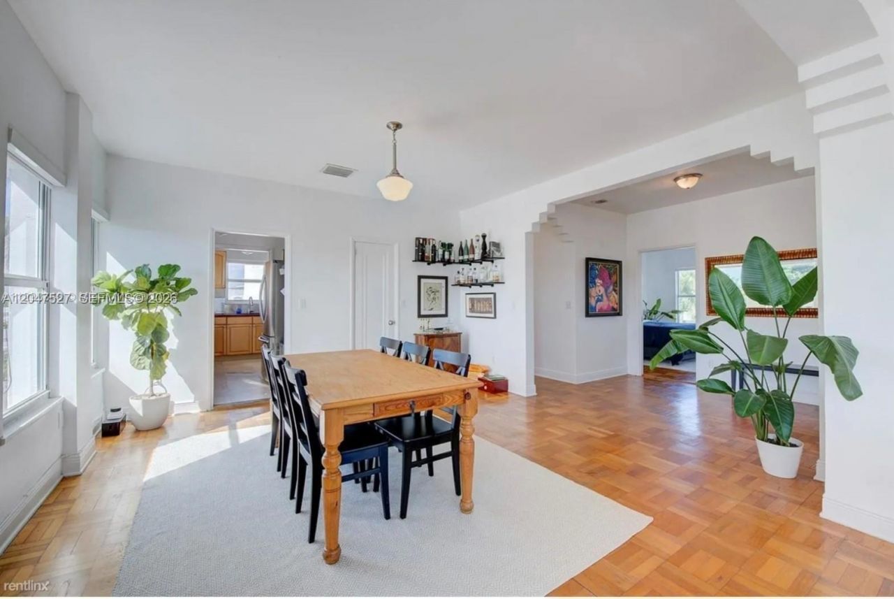 4035 N Meridian Ave, Unit PH, Miami Beach, FL 33140 Photo