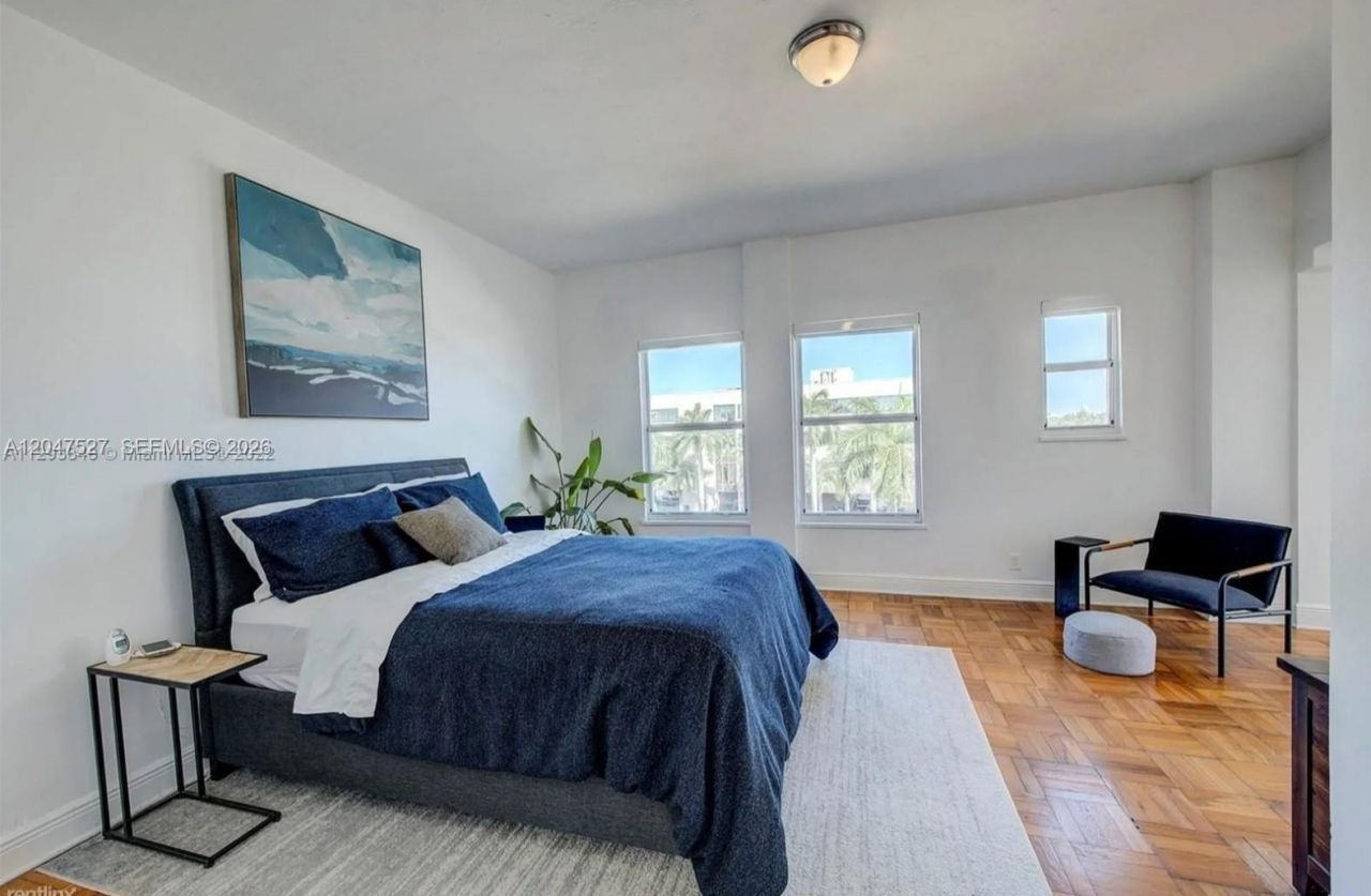 4035 N Meridian Ave, Unit PH, Miami Beach, FL 33140 Photo